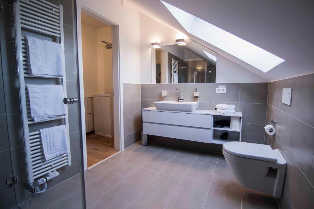 Helvetia Apartment Dusseldorf