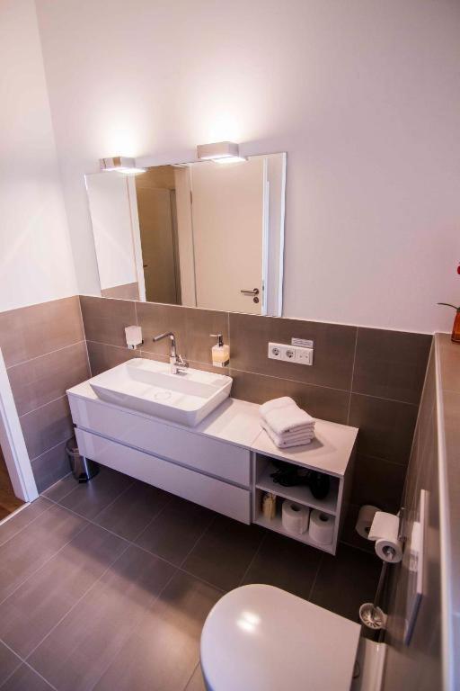 Apartment Helvetia Dusseldorf