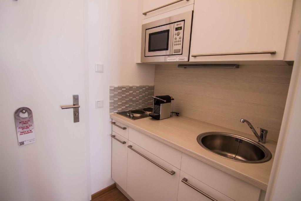 Apartment Helvetia Dusseldorf