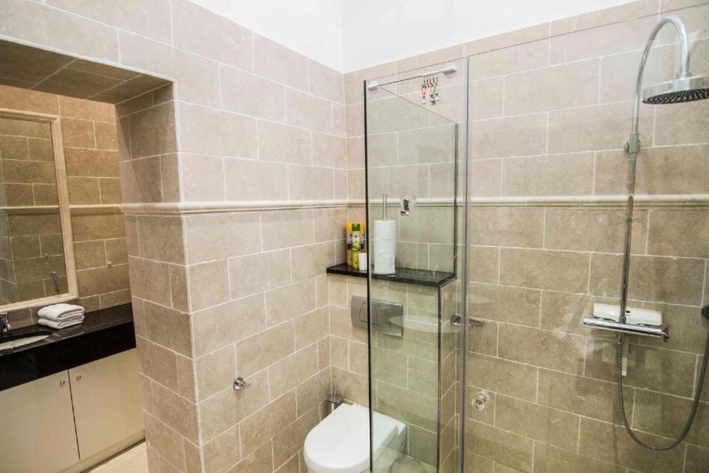 Helvetia Apartment *